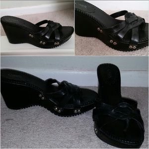 Carlos Santana black leather slip on heels